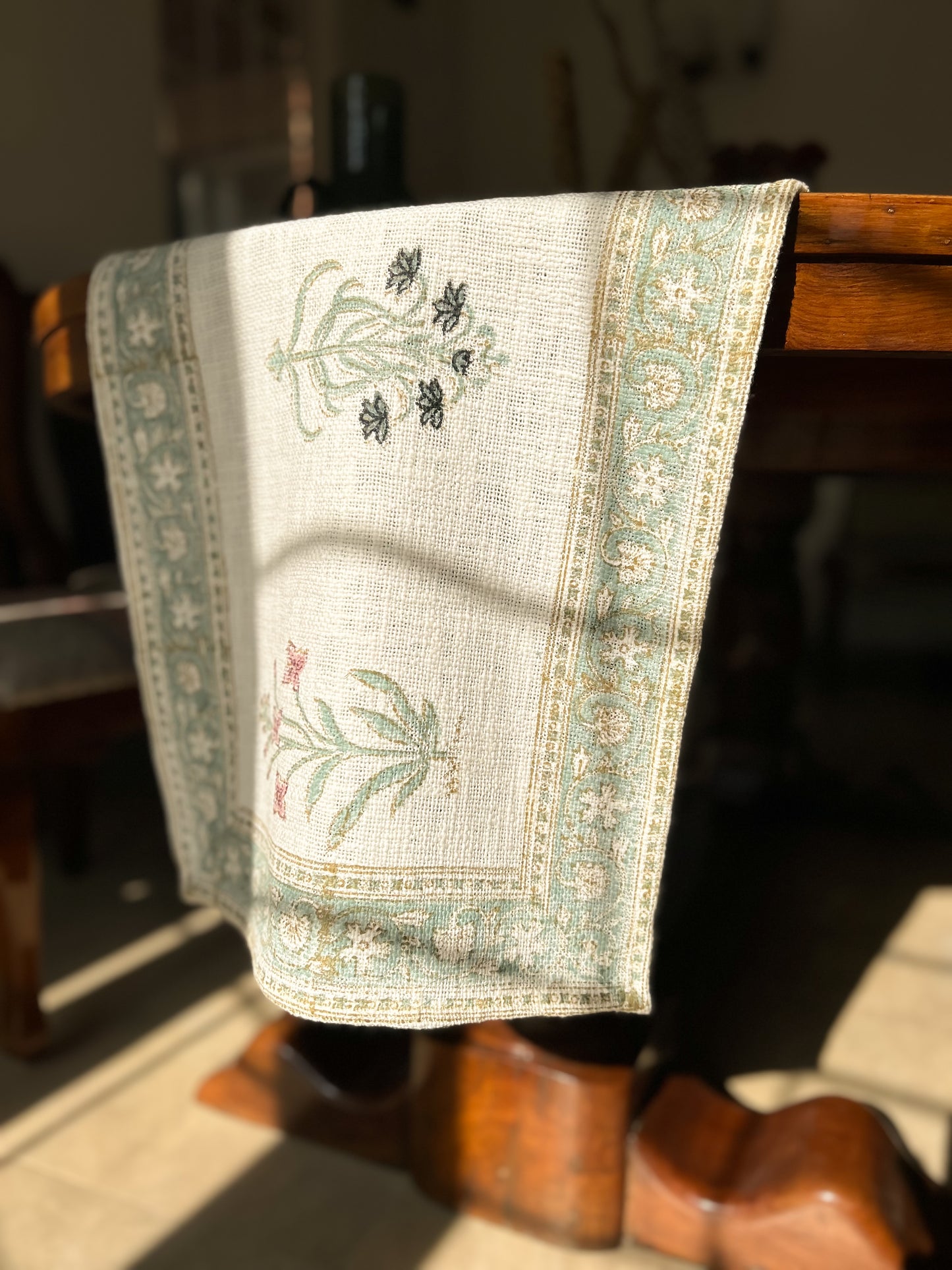 Winter Blossom Table Mat Set