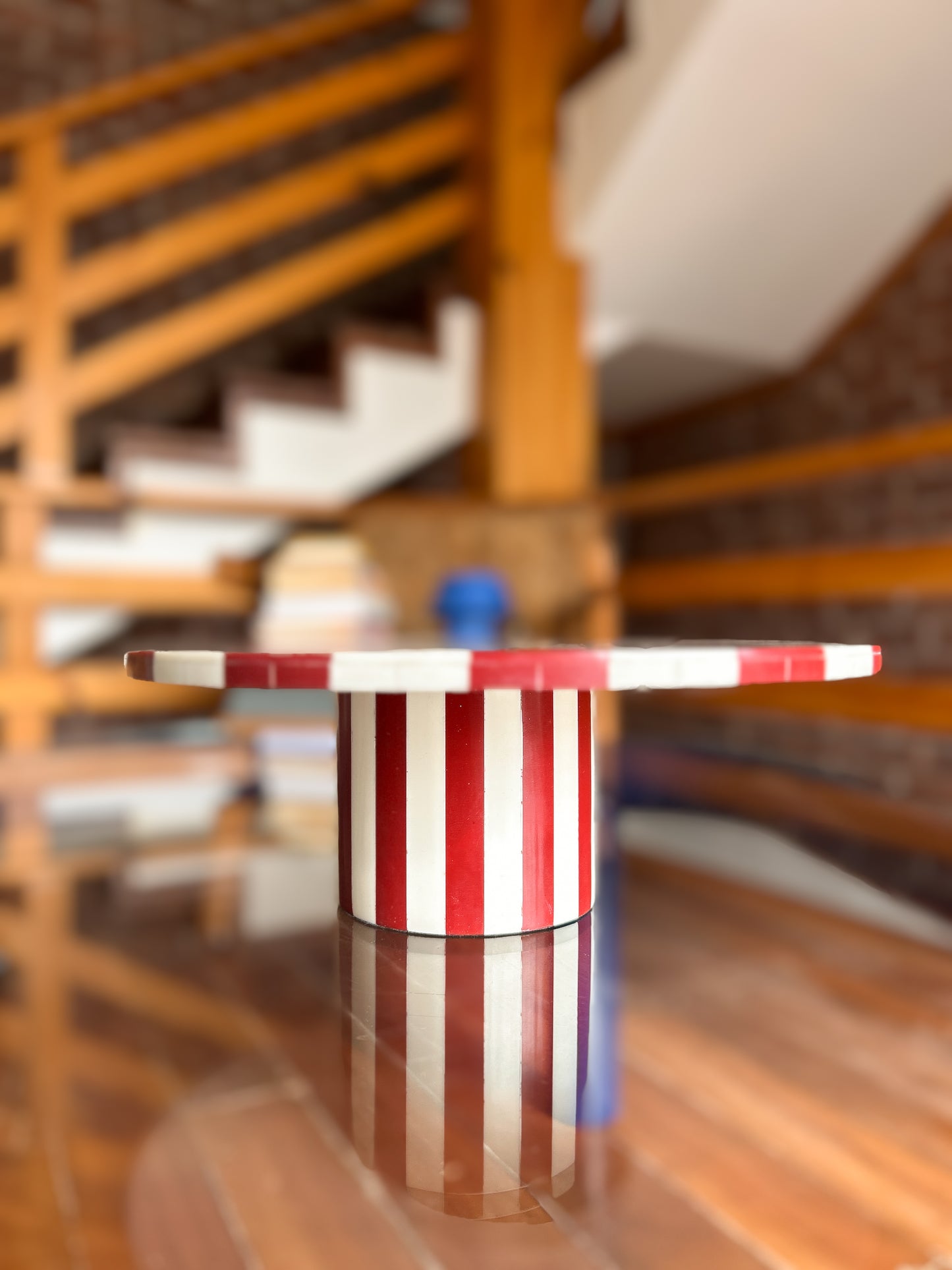 Jugglr Jr. Cake Stand