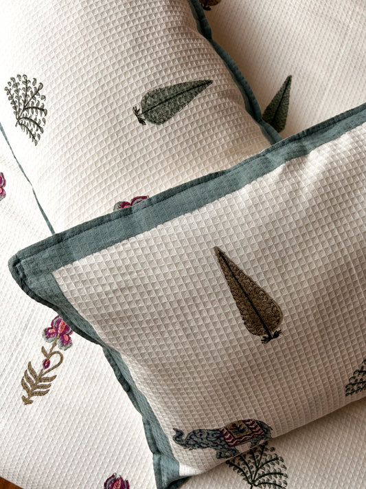 Ellie's Parade Waffle Bed Set