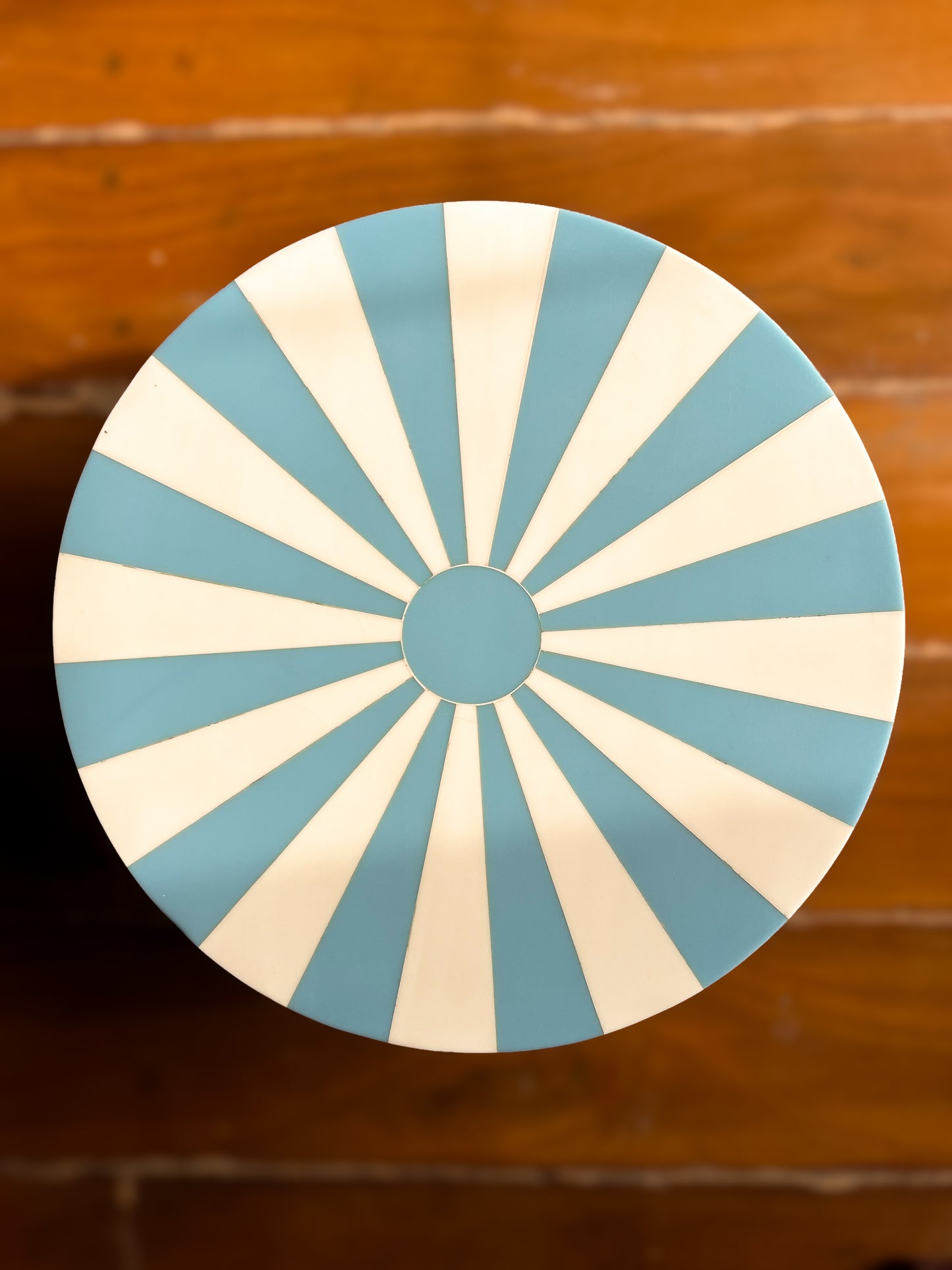 Jugglr Jr. Cake Stand