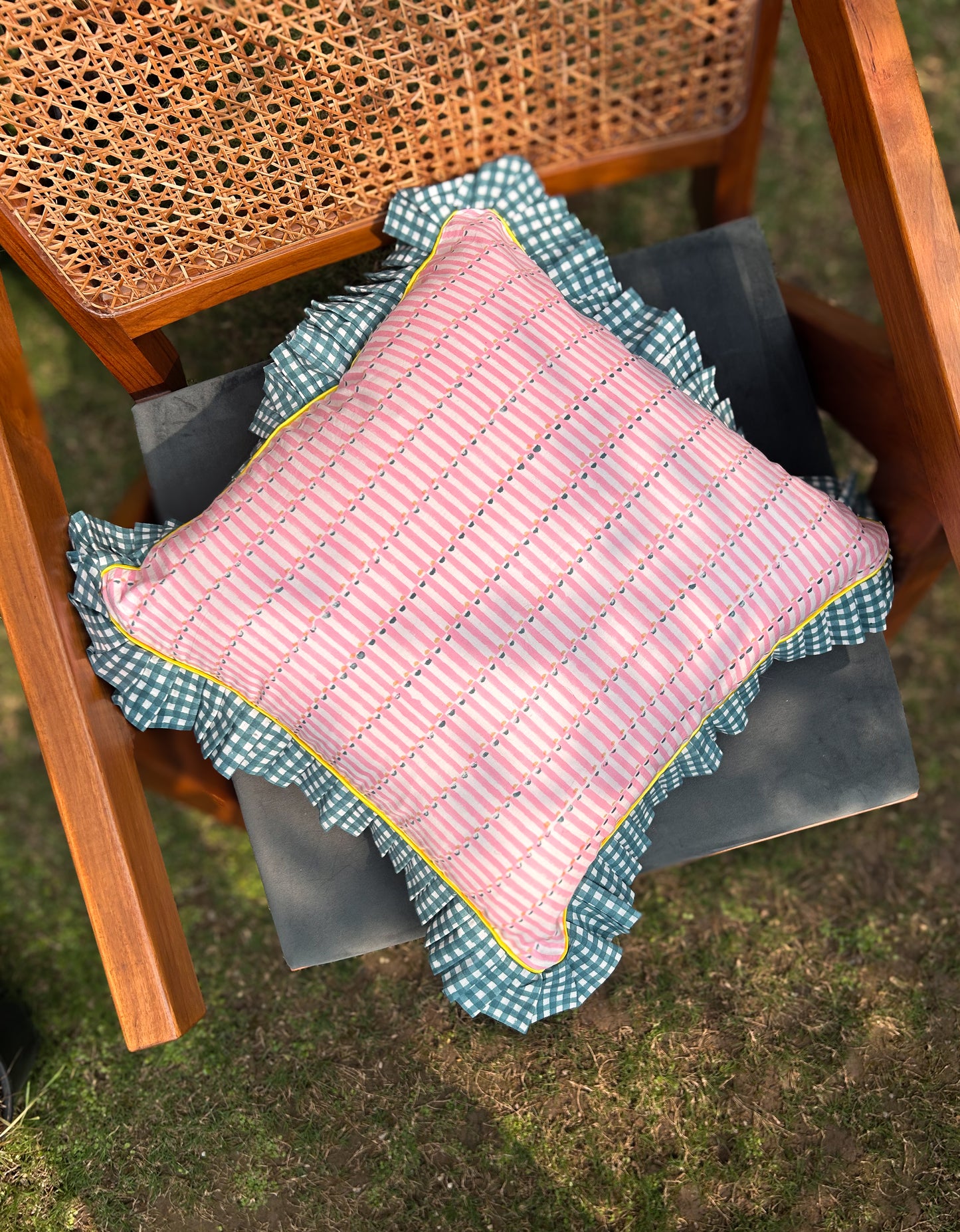 Cleopatra's Garden Cushion Cover