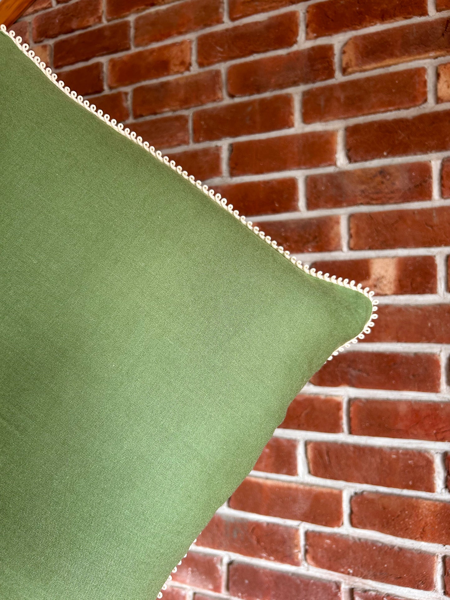 Clover Ring Cushion Cover