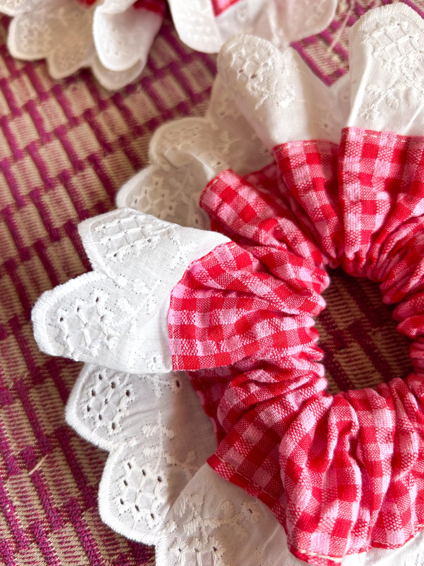 Lace & Gingham Cirqlet